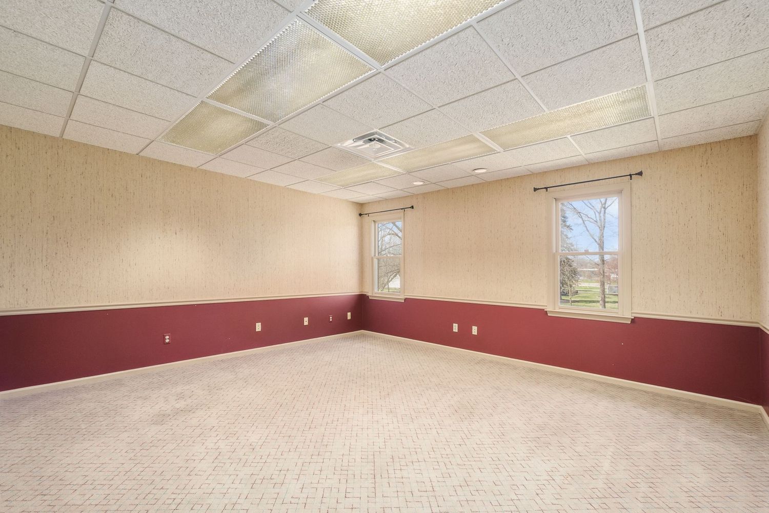 261 W Johnstown Rd, Gahanna, OH 43230
